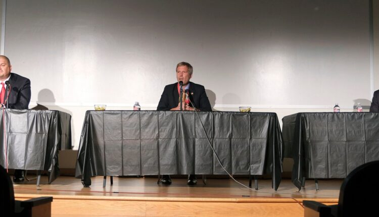 The hopefuls of the Mayor of Albuquerque face each other in the black electoral forum

