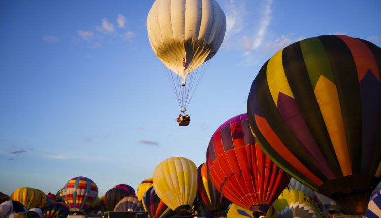 Short flight to victory - Albuquerque Journal

