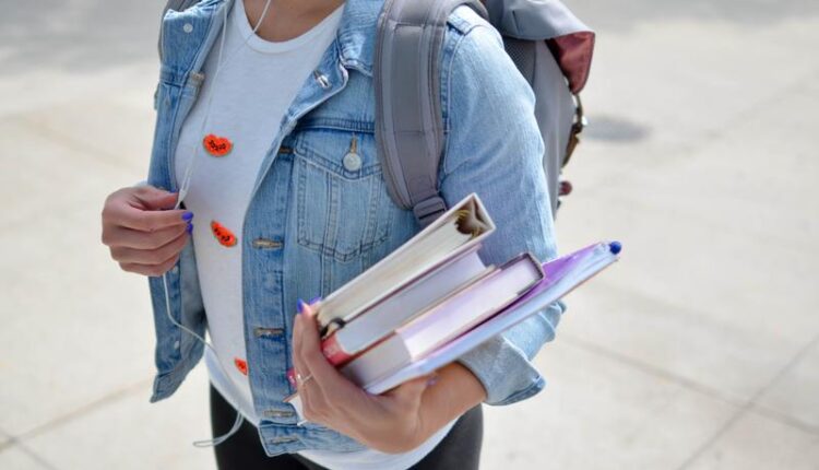 THURS: NM To Update Social Studies Curriculum For First Time Since 2001, + More
