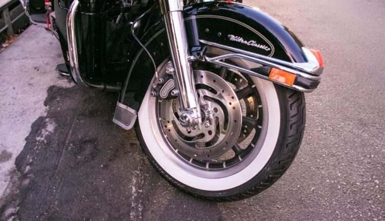 Albuquerque, NM – Motorcyclist Hurt in Collision at Central Ave & Four Hills Rd