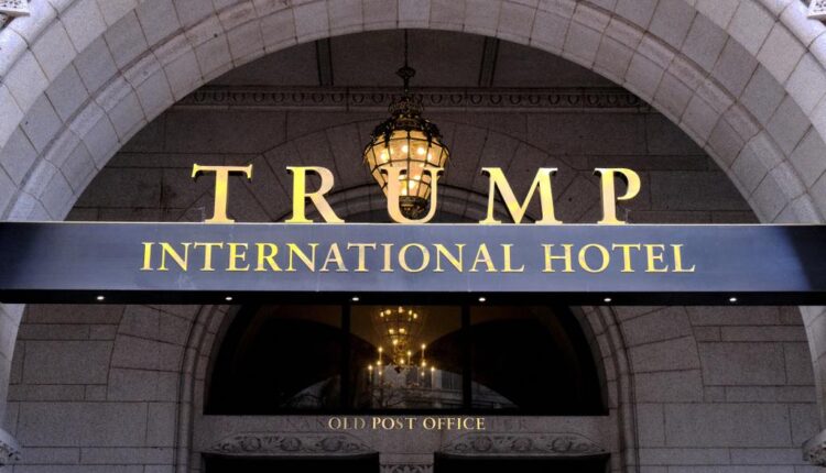 Trump Hotel lost $ 70 million in spite of million dollar deals abroad

