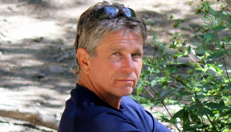 Long-time local sports journalist Stevens dies at 70

