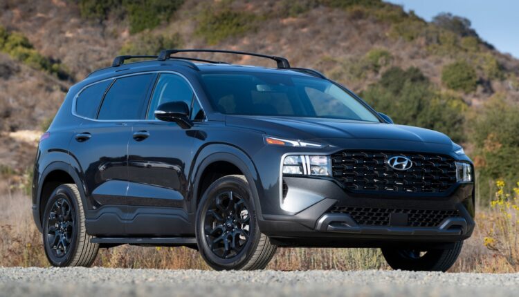 2022-hyundai-santa-fe-xrt-front-3qtr.jpg