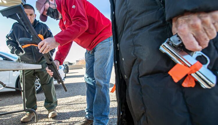 Santa Fe police, nonprofit hold gun buyback | Local News