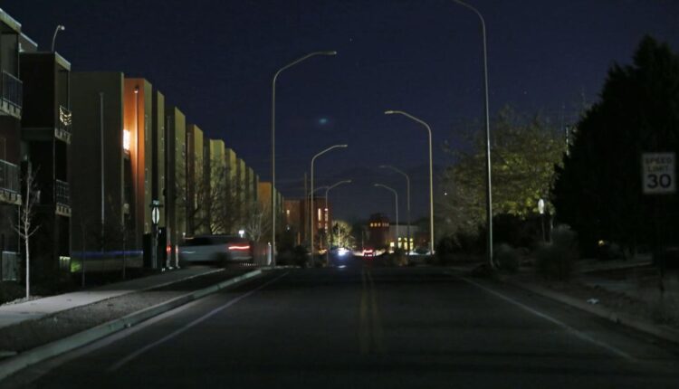 Seeing streetlight outages? Report them, PNM urges | Local News