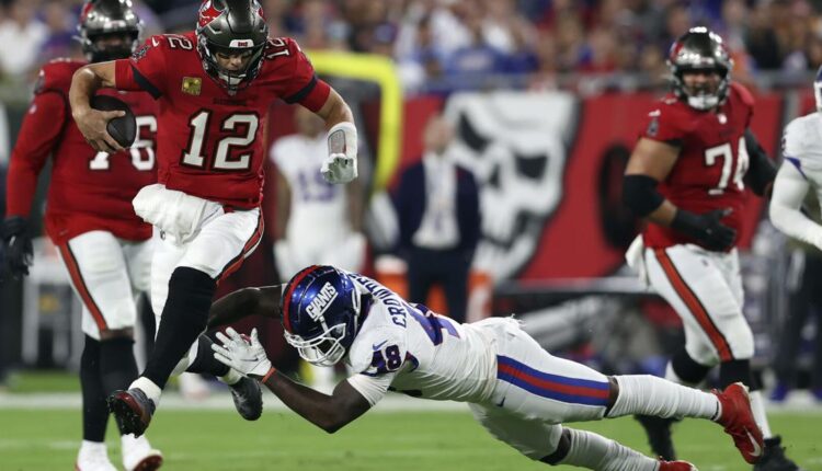 Tom Brady tosses 2 TDs, Buccaneers beat Giants 30-10 | Ap
