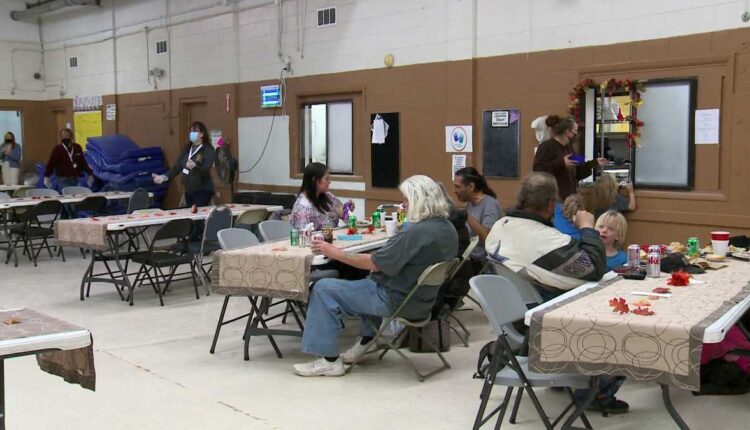 The Albuquerque Animal Shelter returns Thanksgiving Day to the needy

