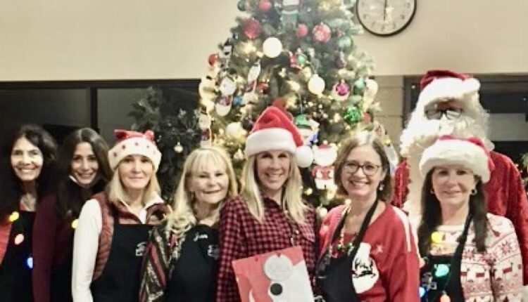 Friends of San Pasqual Academy volunteers make the holidays special for foster teens