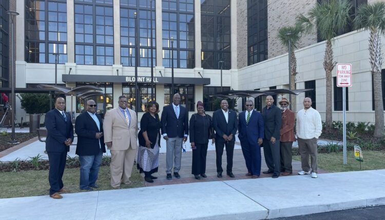 President Broadie Takes Community Leaders on Tour of New Blount Hall