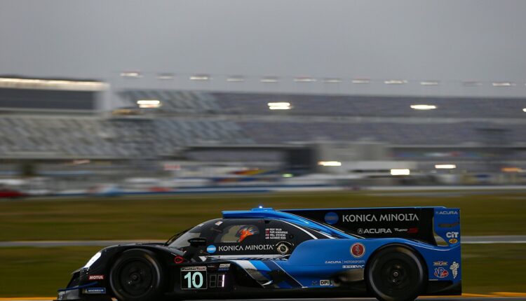 Albuquerque puts WTR Acura first in interrupted FP3

