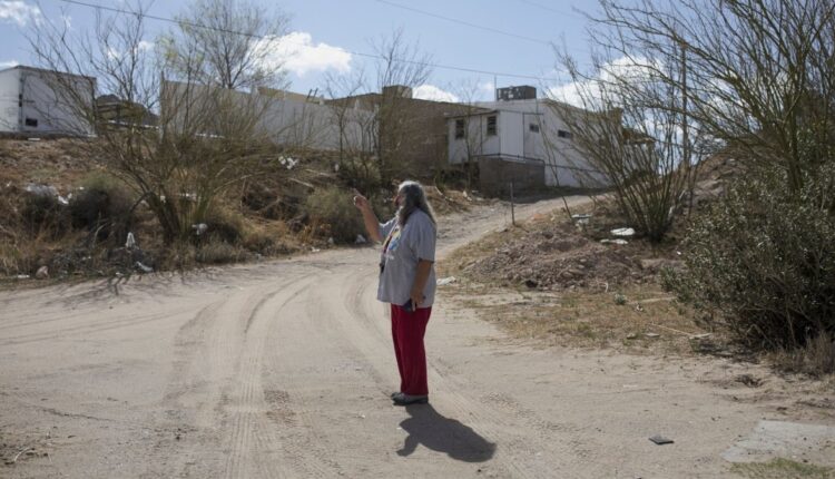 US Teens Recruited to Drive Migrants from Mexican Border

