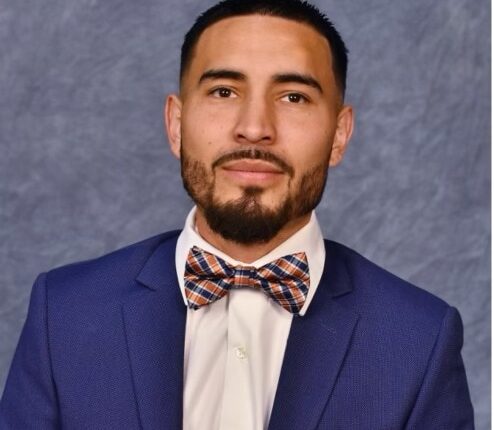 Rio Grande alum Gabe Martinez takes over Cibola High boys basketball
