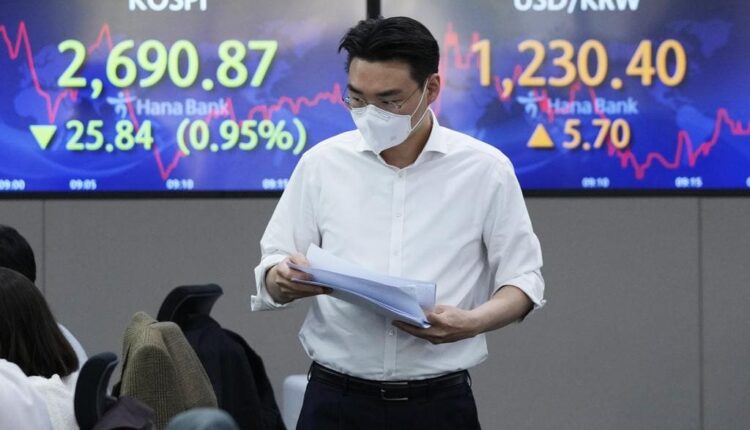 Asian shares decline as China says 1Q growth at 4.8%
