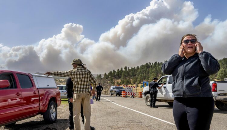 Calf Canyon Fire threatening San Ignacio corridor, other communities
