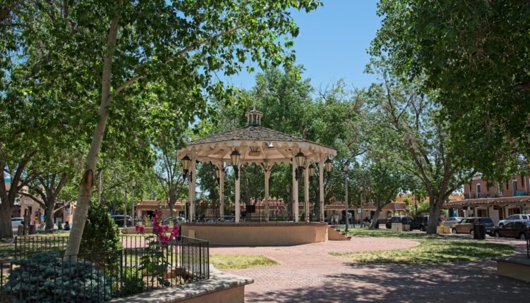 Summertime in Old Town returns to Albuquerque
