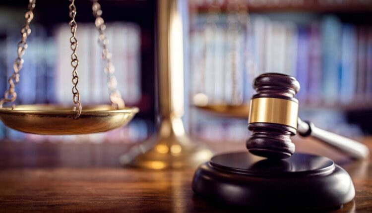 Albuquerque man charged with human smuggling
