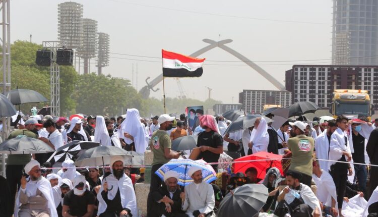 Hundreds of thousands gather for mass prayer in Baghdad
