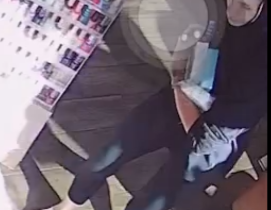 Kellie-inside-nail-salon.png