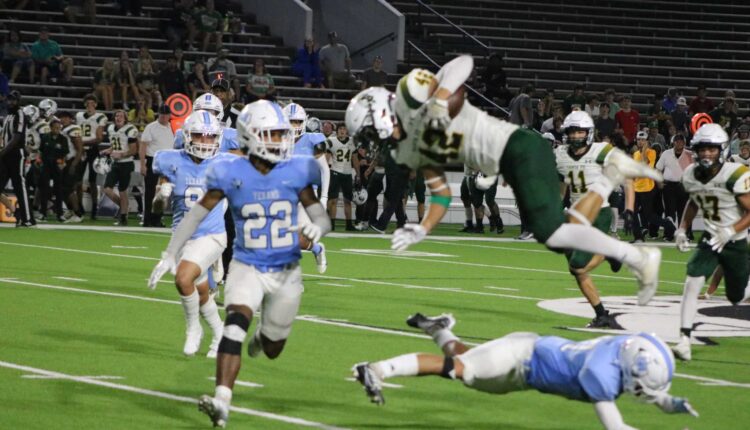 Santa Fe romps to 51-13 win over Sam Rayburn