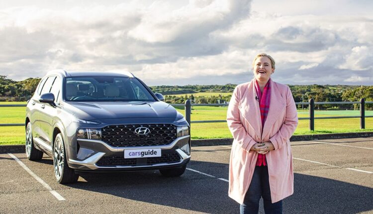 2023-hyundai-santa-fe-highlander-suv-grey-dean-mccartney-1.jpg