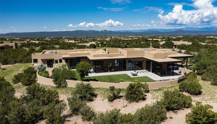 A Contemporary Santa Fe Gem With Outdoor Rooms and a Culinary Garden Asks $3.8M
