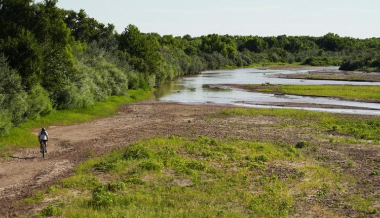  OUT WEST ROUNDUP |  Western states broker proposed deal over drought-knit Rio Grande |  news
