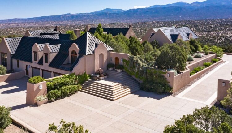40-Acre Santa Fe Estate Has an Indoor Pool and Endless Desert Views