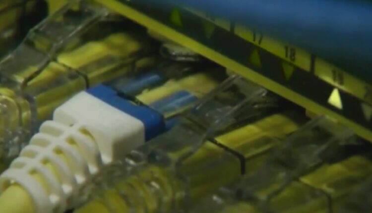 Santa Fe groups offering fiber optics technician training