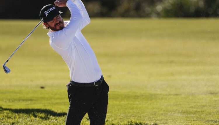 Wind Ryder: Golfer braves gusts and takes the second-round lead at Farmers Insurance Open