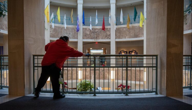 New Mexico bill to restrict lobbyist 'revolving door' advances
