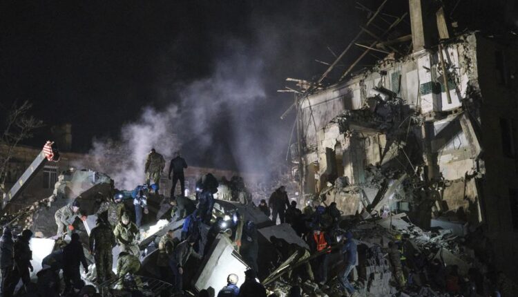 EU officials visit Kyiv as Russia strikes civilian target

