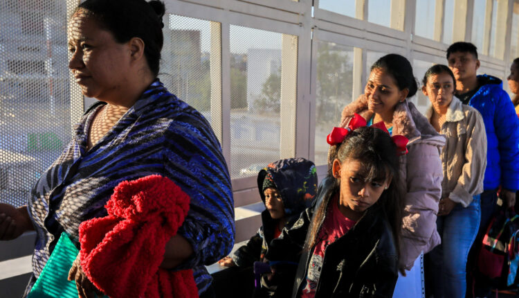U.S. continues to take DNA samples from asylum seekers at the border