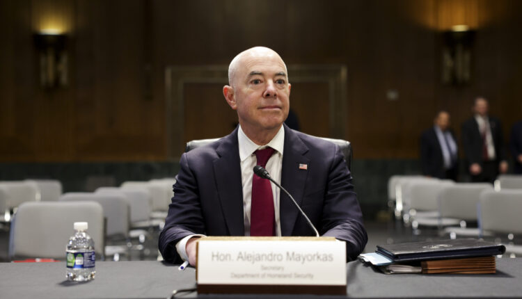 After sewage sickens incarcerated people, senator again asks Biden official to close ICE prison