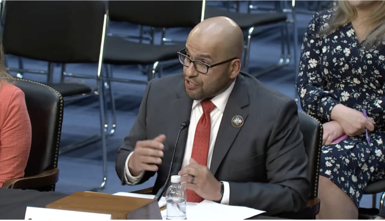 Javier Martinez addresses Congressional Joint Economic Committee.